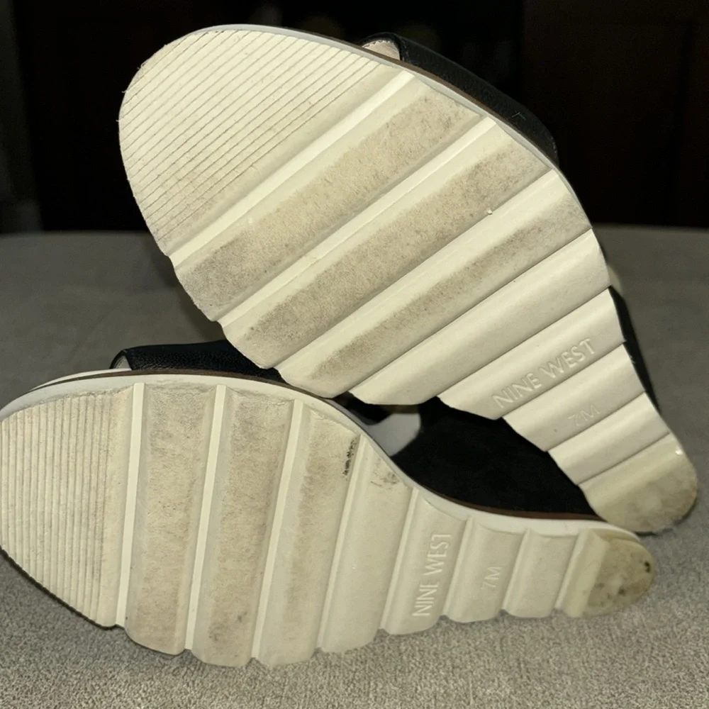 Nine West wedge heels - Picture 6 of 6